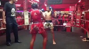Fille vs Garçon (Boxe thaïe)