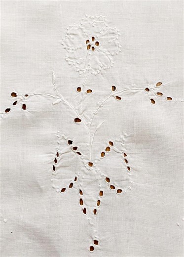 Vintage Embroidered White Table Runner With a Flower - Possibly Maderia - Etsy