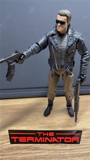 Phased plasma rifle in the 40-watt range… #theterminator #neca