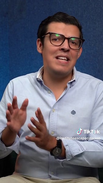 Las características principales de los textos literarios. 📚 ¡Dale like! 🖤 . . #ASCapacitación #UDG #Español #textosliterarios