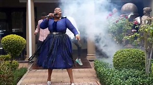 #Wcw 🌶💃🔥🔥I crush unto this powerhouse rare gem called 👑Maxy KhoiSan MmaGauta ka sebelebele #TheVersatileSongBird.Enjoy by watching the full "live" Video by Clicking on the link below⬇️ https://youtu.be/pKbQofOO5M0 | Maxy KhoiSan