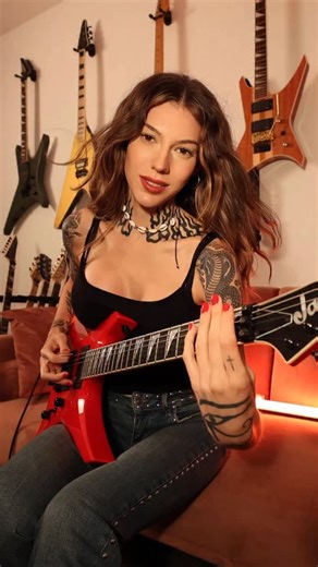 SONIA ANUBIS | PANTERA 🔥❤️🎸 What should I play next? Song: A New Level by Pantera @moises.ai #pantera @pantera #metal #guitarist | Instagram
