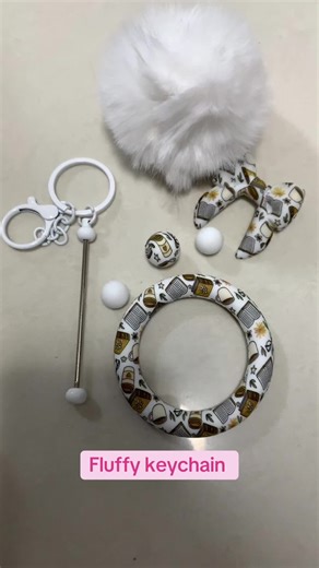 DIY Fluffy Keychain with Silicone Beads
