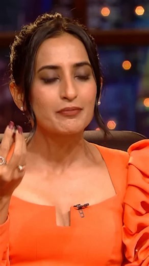 🤯🤯 An RTO is a process and part of eCommerce logistics dealing with products that were not successfully delivered to the customers? What is the difference between RTO 👎 and customer return? 🤷‍♂️ RTOs occur when packages can't be delivered and are returned unopened. 📦 🔐 Customer returns happen after successful delivery when buyers choose to send items back, often requiring different handling processes. 💰 How much do Amazon, Flipkart, and Meesho charge you for RTO and customer returns? How 