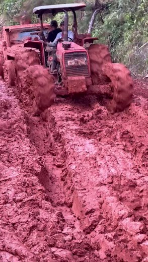 Tractor vs Jeep: Muddy Terrain Challenge