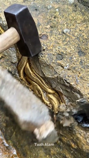 ASMR Satisfying Gold Vein Extraction from Quartz | EP. 10 #asmr #satisfying #goldvein #gold