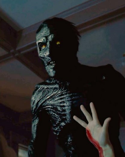 The first time I met George… I couldn't move. 😰🌙 | Evil 1x01