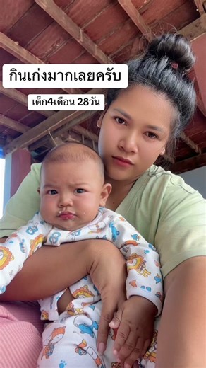 ข้าวสวย ไข่แดง ตำลึง #เวลามันผ่านไปเร็วจริงๆ #คุณแม่ฟูลไทม์ #ขึ้นฟีดเถอะ #ลูกคนแรก #