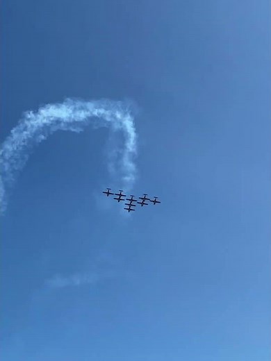 Toronto Airshow Jets flyover!