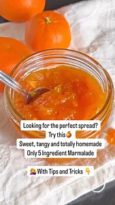 Orange Marmalade (Only 5 ingredients No Pectin Recipe) Ingredients: 4 small Oranges (thin skin recommended) (1 lb,approx. 450 gm) 1/2 Lemon (juice zest) (1½ tablespoons lemon juice) 1 teaspoon grated Ginger, optional 1½ cups Sugar 3 tablespoons Water 💁‍♀️Tips 🍊Don’t choose thick skin oranges as they have more white pith and that makes the marmalade bitter. 🍊If the marmalade turns super thick, add 1/4 cup of water to the cooked marmalade, mix well, and cook again for a few minutes. #orangemarm
