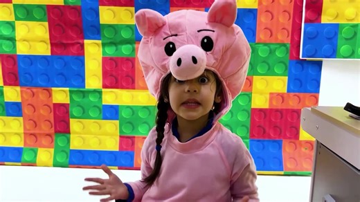 Ellie lives in a fun three-story Lego house with Alex and Wendy as her neighbors. But her garden activities—like mowing the lawn and cooking BBQ—start to annoy them. When Ellie sells her house to Eric, things get even worse! Eric is noisy and leaves the garden a mess, making Alex and Wendy realize how much they miss Ellie. Together, they help her get back her old house. The adventure doesn’t stop there—Ellie and her friends head off to continue the fun with a Lego hotel story for kids! This play