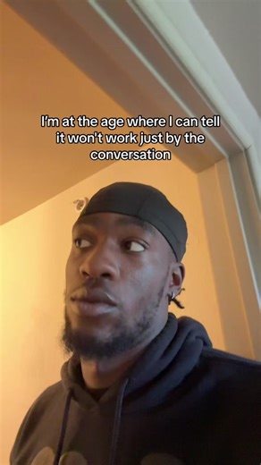 Recognizing Red Flags in Relationships: Lazy Behavior and Self-Absorption