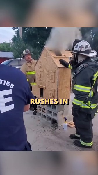 How backdrafts work #firemen #backdraft #fire | how the draft works