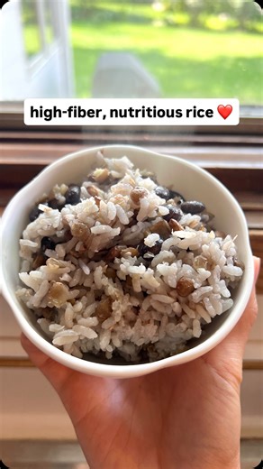 Sara Park | SPARKY on Instagram: "My family’s high-fiber, nutritious rice! My dad, brother, and I have all had pre-diabetes, and we each reversed it through diet & lifestyle changes. This is one of our fav ways to upgrade plain white rice for better blood sugar and longer-lasting energy 🍚 Condensed recipe below — or comment “sparky” and I’ll DM you the full recipe with all the details! 💌 Ingredients: - 1 cup white rice - 1/3 cup sprouted lentils (pre-rinsed) - 1/3 cup beans — half black beans,