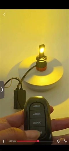 H7 LED headlight bulbs, 40W, 8000 lumen, with strobe mode and remote. Λάμπες Η7 με τηλεχειριστήριο.
