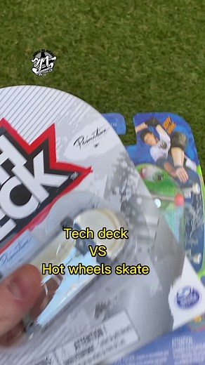 Tech Deck vs. Hot Wheels Skate con @MiistyFB✌️🛹 ¿Tu cual prefieres? Si quieres una fingerboard Tech Deck o una Hot Wheels Skate, puedes comprarla en nuestra tienda. El link esta en nuestro perfil. ¡Fingerboards para Todxs! ✌🏽🐵💯 #fingerboard #fingerboarding #tutorial #tutoriales #fingerboardingclips #fingerboards #fingerboardingisfun #fingerboardingontiktok #fingerboarder #fingerboarderslife #fingerboardtricks #fingerboardmexico #skateboard #sk8 #fingerskate #fingerskating #fingerskateboard #