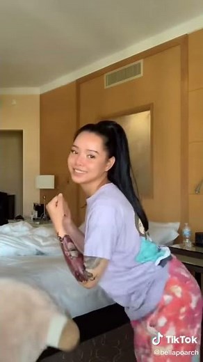 Bella Porch TWERKS on tiktok for the first time! | FULL VIDEO