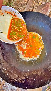 COOKING VILLAGE OMELETTE AT A PRIMITIVE VILLAGE PLACE | Hang on challenge