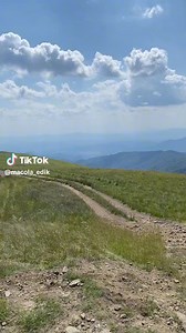З висоти карпатських гір… Відео: macola_edik https://vm.tiktok.com/ZMrrWANq4/ | Made in Uzhhorod