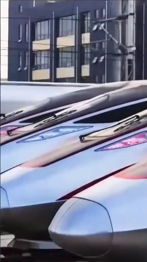 "China’s 600 KM/H Maglev Train is Faster Than a Plane! 🚄💨
