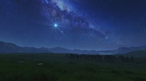 clip-1067981540-crowd-people-looking-alien-ufo-flying-above