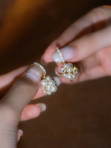 Gentle, Cute & Sophisticated Beaded Earrings#earrings #jewelry