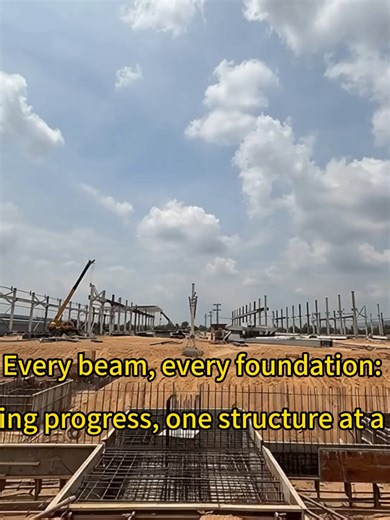 This is what progress looks like: our steel framing taking shape at the construction site. From factory-fabricated components to on-site assembly, this project is moving fast — thanks to pre-engineered steel that cuts installation time without compromising strength. Whether it’s a warehouse, manufacturing plant, or logistics hub, we turn large-scale designs into buildable, durable spaces. On track, on budget, and built to handle the demands of heavy industry. connact us:Whatsapp: 8613220696950 E