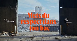 ⚡️ OYEZ! OYEZ!⚡️ Nous prenons un moment pour féliciter notre client Ville de Laval pour sa campagne disruptive 'Mets du respect dans ton bac' qui a remporté une Plume d’excellence dans la catégorie Campagne comportementale! Vous vous demandez c'est quoi une Plume d'excellence ? Le concours des Plumes d’excellence est un concours annuel de l'Association des communicateurs municipaux du Québec qui souligne les meilleures campagnes de la province. De plus, la Ville de Laval est aussi finaliste dans