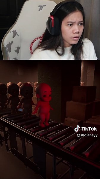 Exploring the Haunting Doll Factory in Horror Gameplay