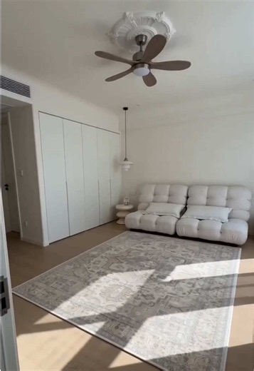 Big rug #cozy #homedecor #vintage #dealsforyoudays #rug | rugs