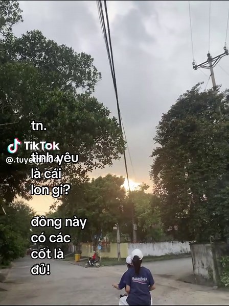 Tình Yêu Là Gì? Khám Phá Ý Nghĩa Của Tình Yêu