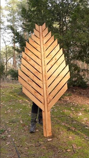 Build your own XXL privacy screen for your garden #diy #garden #privacyscreen