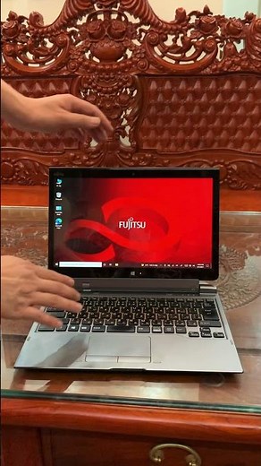 Máy tính bảng 2 trong 1 Fujitsu Q775 Core i5-5200U, 8gb Ram, 256gb SSD, 13.3inch Full HD cảm ứng