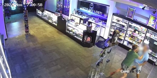 Fight over food delivery order lands mall employee behind bars