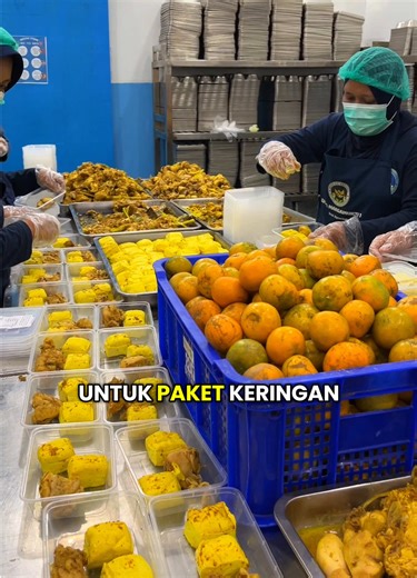 Menu Keringan Periode 02 Maret 2026 : • 1 ayam potong ungkep Rp. 4.372 • 2 tahu ungkep : Rp. 1.505 • 1 jeruk medan Rp. 1.980 • 1 bolu kukus umkm ratnasari Rp. 1.500 😘 🫶🫶🫶🫶 #menukeringanmbg #makanbergizigratis #sppgmargamukti #badangizinasional