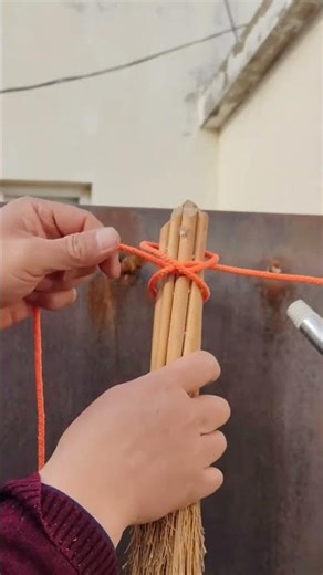 Luban's secret method of forming a knot in 3 seconds. The tighter and tighter the pig's trotter