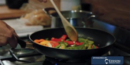 Get Savvy in :60 - How to prevent fires from happening in the kitchen