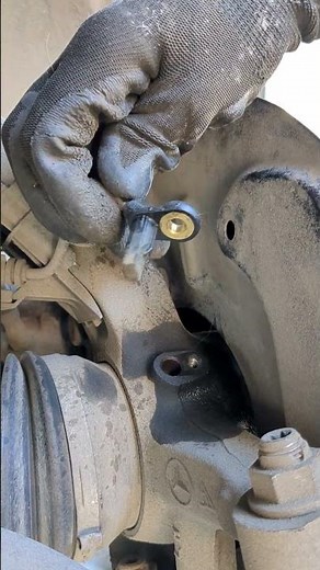 How to change the ABS sensor Mercedes #mercedes #abs