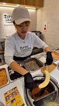 Tokyo’s Most Addictive Banana 🍌 #japan #japanfood #streetfood