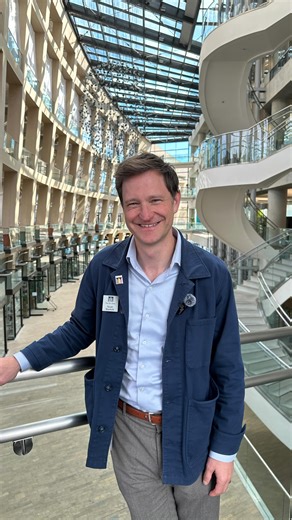 “What if we spent less time arguing about books, and more time helping kids fall in love with reading?” New reports show that literacy rates in Utah, and across the U.S., are declining. In this video, City Library CEO Noah Baskett says that building young readers doesn’t have to be complicated or controversial. Stop by any City Library or visit slcpl.org/kids to learn about our early literacy resources, or talk to a librarian to find the perfect book to match your child’s interests. Kids thrive 