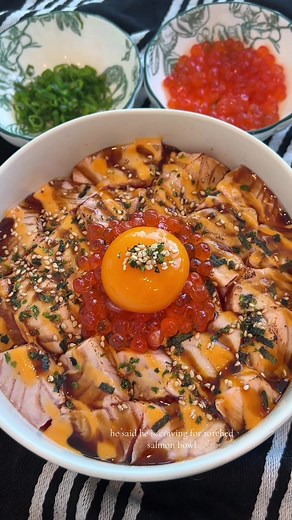 炙りサーモン丼の作り方｜家庭で作る簡単サーモンボウル