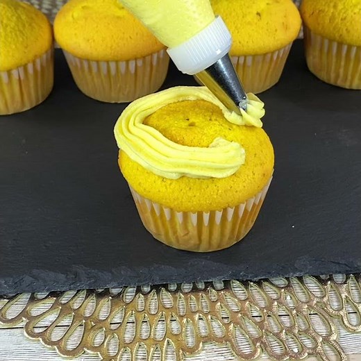 Mango Buttercream Frosting