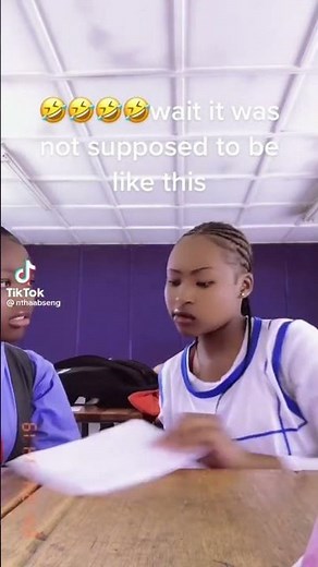 Nthaaabseng hits her BFF on 👋❤️by mistake 😂😂