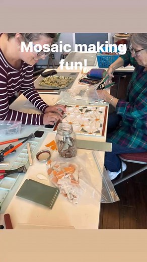 Today we made a daisy mosaic table top! Drop in and make one for yourself, it’s a lot of fun. 😊 | The Vault - Lake Med