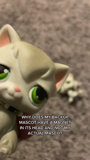 Maybe for a game? An accessory? DOES ANYONE KNOW Also the little black dot is not magentic #LPS #LPStok #LPStiktok #LittlestPetShop #LPSvideos #LittlestPetShopVideos #LPScollector #LPStiktoks #LittlestPetShoptok #LittlestPetShopTiktok #LPScollection #Littlestpetshopcollection #Littlestpetshopcollector