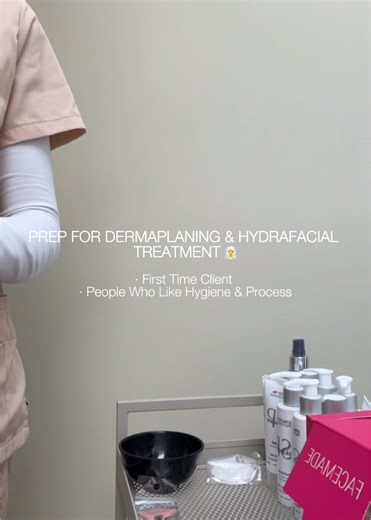 Quick video of how I prep for dermaplaning & hydrafacial 🤍 For anyone who loves hygiene, process & calm treatments #esthetician #facialtreatment #dermaplaning #hydrafacial #clinicprep