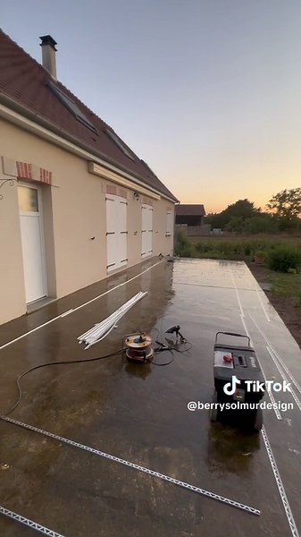 Réfection d'un revêtement de sol en résine - Tutoriel vidéo sur les chantiers et décorations