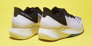 New Balance apuesta por la fibra de carbono con las New Balance Fuel Cell TC