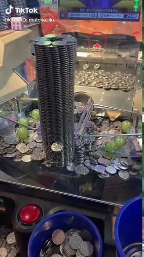 BIGGEST JACKPOT on a Japanese Coin Pusher - 3!