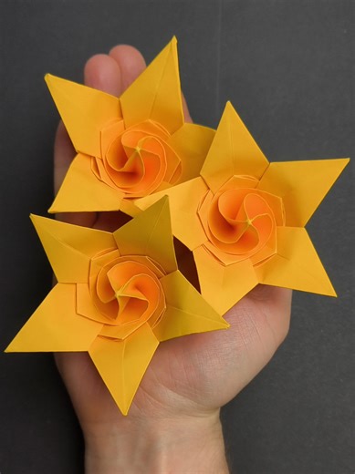 Create a Beautiful Paper Star Flower Craft